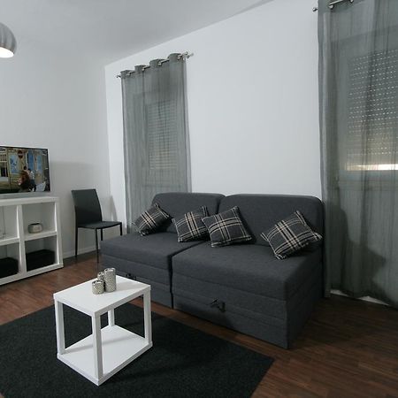 Charm Apartments And Rooms Трогир Экстерьер фото